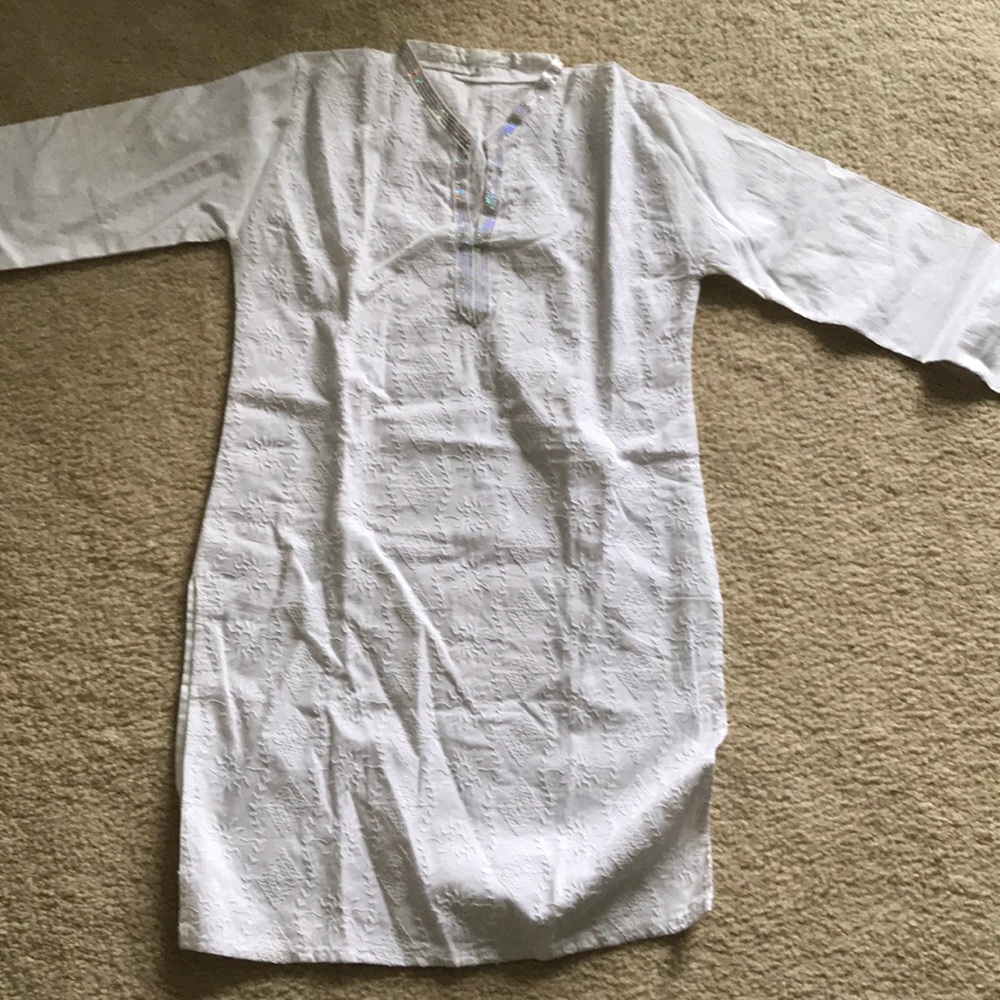 Ladies kurti, cotton, white, embroidered